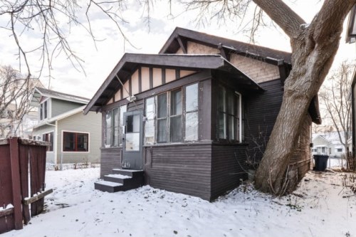 5212 Minnehaha Ave