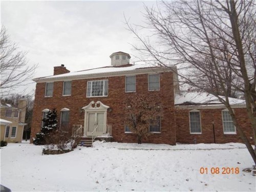 6 ESSEX DRIVE