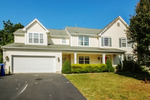 2327 Forest Cir