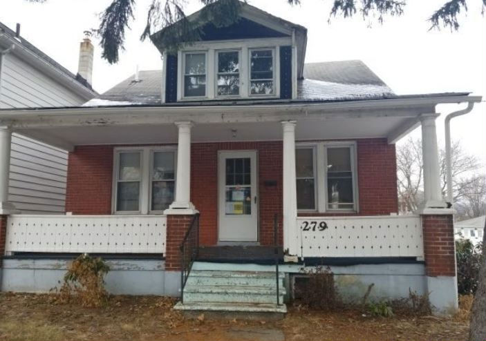 279 Irwin St