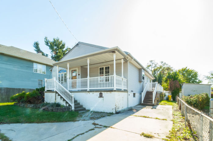 108 S Poplar Ave
