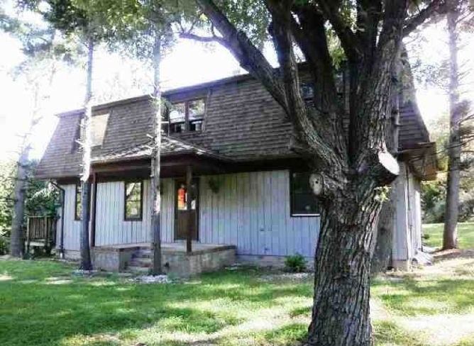 225 Hockenbury Rd