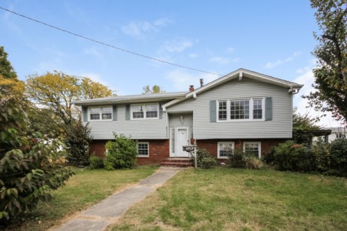219 N Moetz Dr