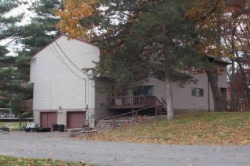 231 Lake Shore N