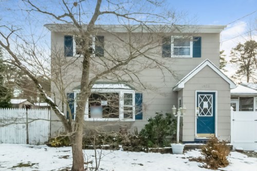 1923 Hillwood Rd