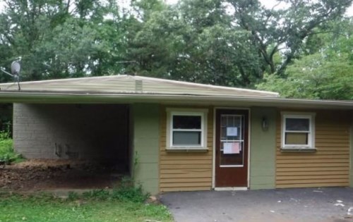101 CARL AVE