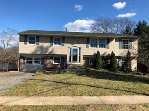 5 Longwood Dr