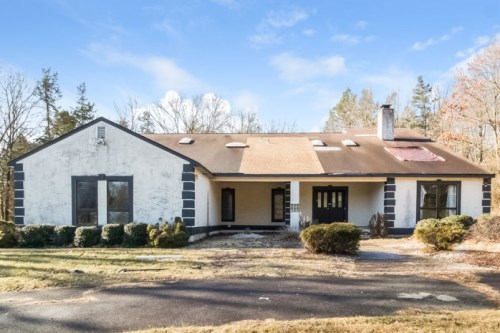 7 White Birch Dr