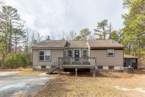 143 Winnepeg Ave