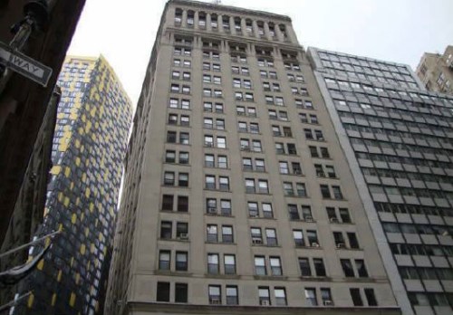 3 Hanover Sq APT 4D