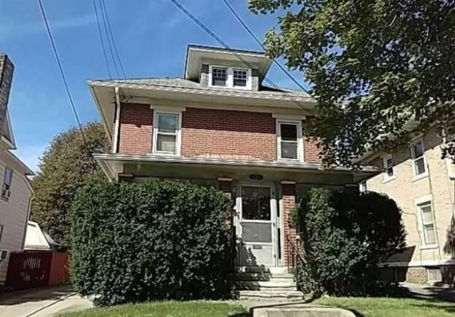 125 Rogers Ave N