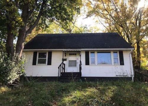 308 DAKIN ST