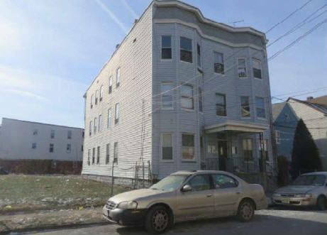 124-128 Putnam St