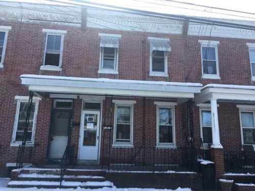 242 W BROAD ST