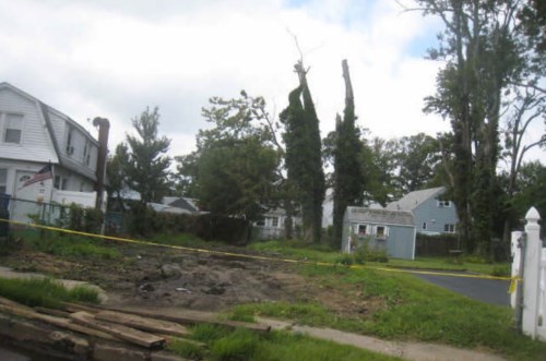 25 COTTAGE PL