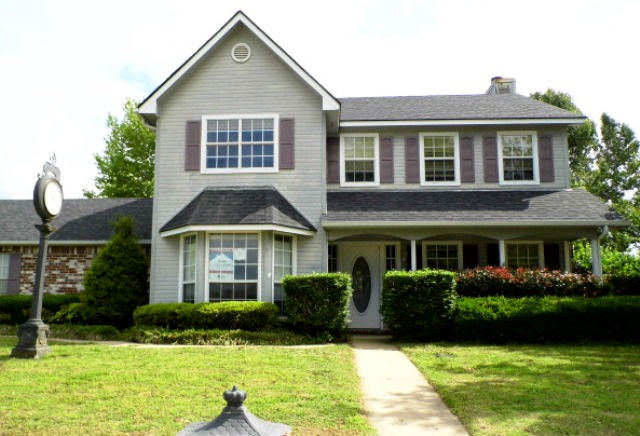 2424 Westwood Dr