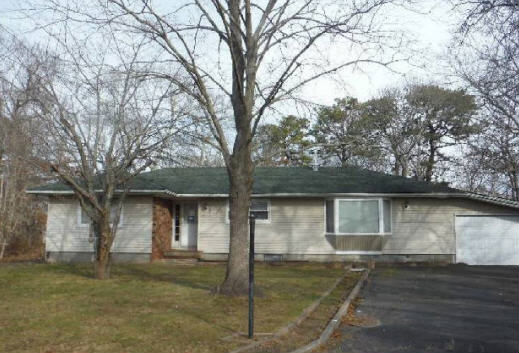 8 Pine Tree Ct