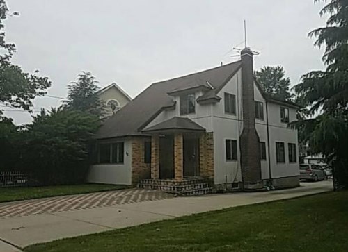 85 Franklin Ave