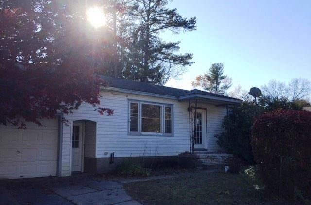 1 Pinewood Ln