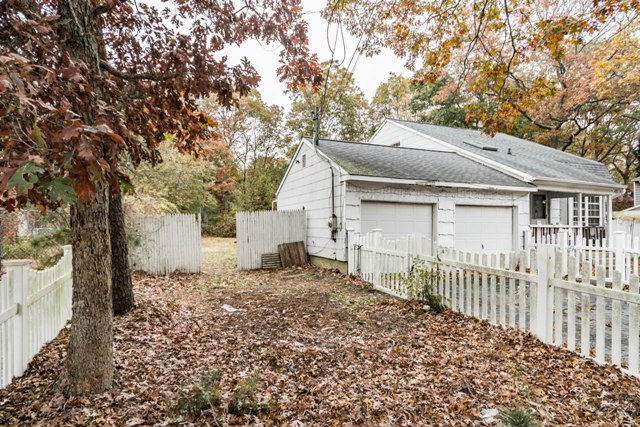 165 E Woodside Ave