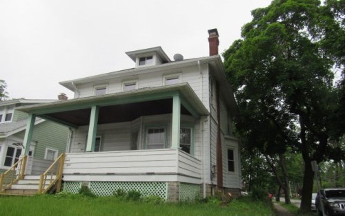 193 Hooker Ave