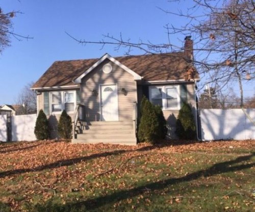 250 Commack Road