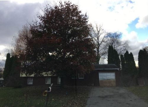 8039 Capri Cir