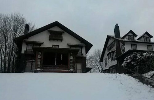 907 Bellevue Ave