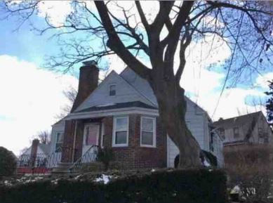 306 Roberts Ave