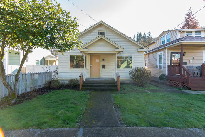 118 Center St