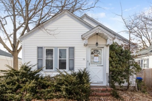 16 Hillview Ave