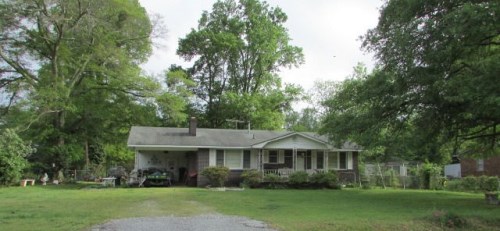 210 Edgewood Dr