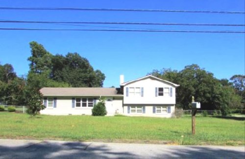 380 Lake Forest Dr