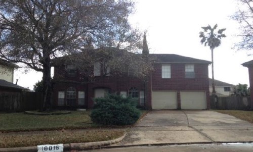 16815 Sussex Dr