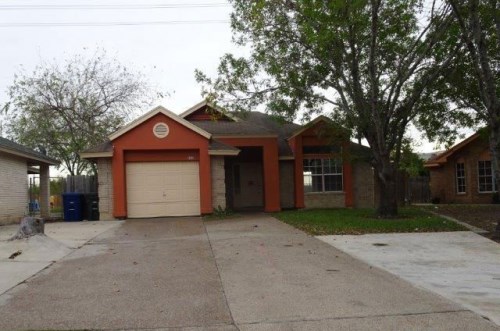 8623 Oakridge Loop