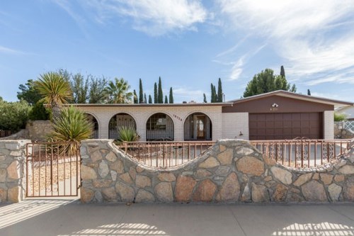 10728 Alta Loma Dr
