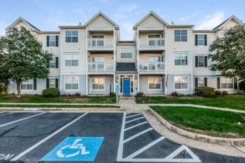 8054 LISLE DR Unit 301