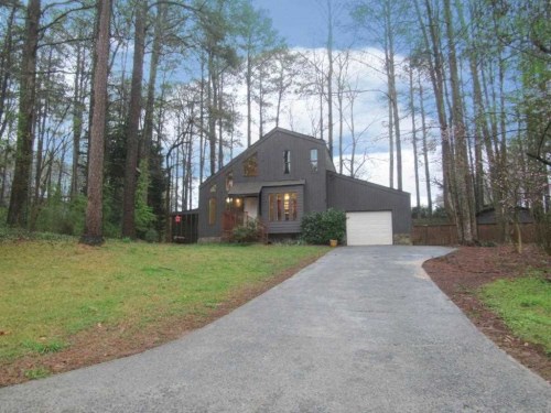 586 Bells Ferry Place