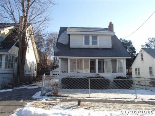 121 BERWYN AVE