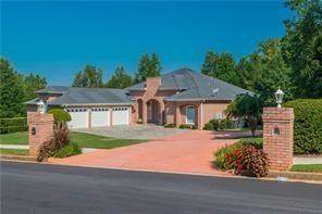 4426 Stratford Dr