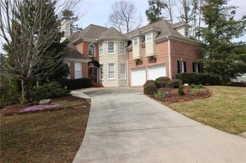 550 Riverwood Dr
