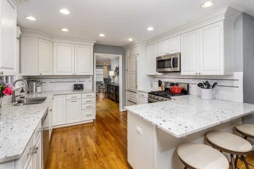 2517 Maclaren Circle