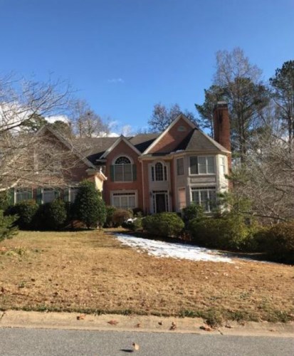 694 Vinings Estates Dr SE