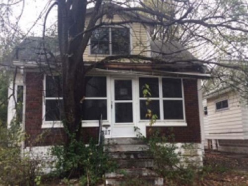 1117 LARCHMONT AVE