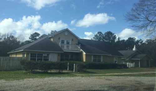 38 Oaks Ln