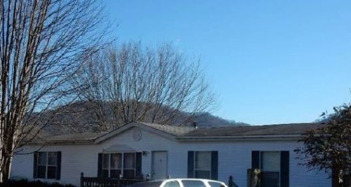 76 Rhodes St