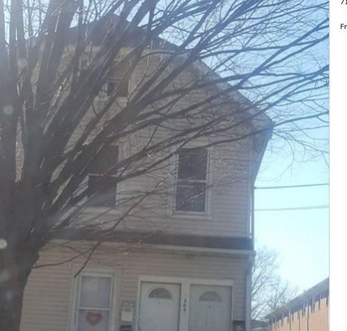 204 W Grand Ave