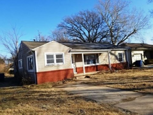 1403 E 52nd Pl