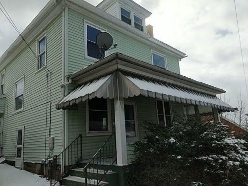266 2nd St