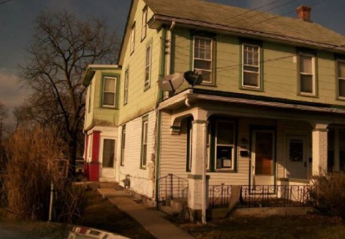 1909 Center St